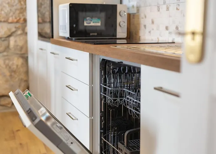 Kamena Villa Kornić